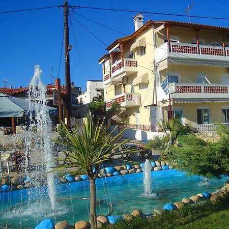 Peristerianos Apartments Nea Skioni Exterior foto
